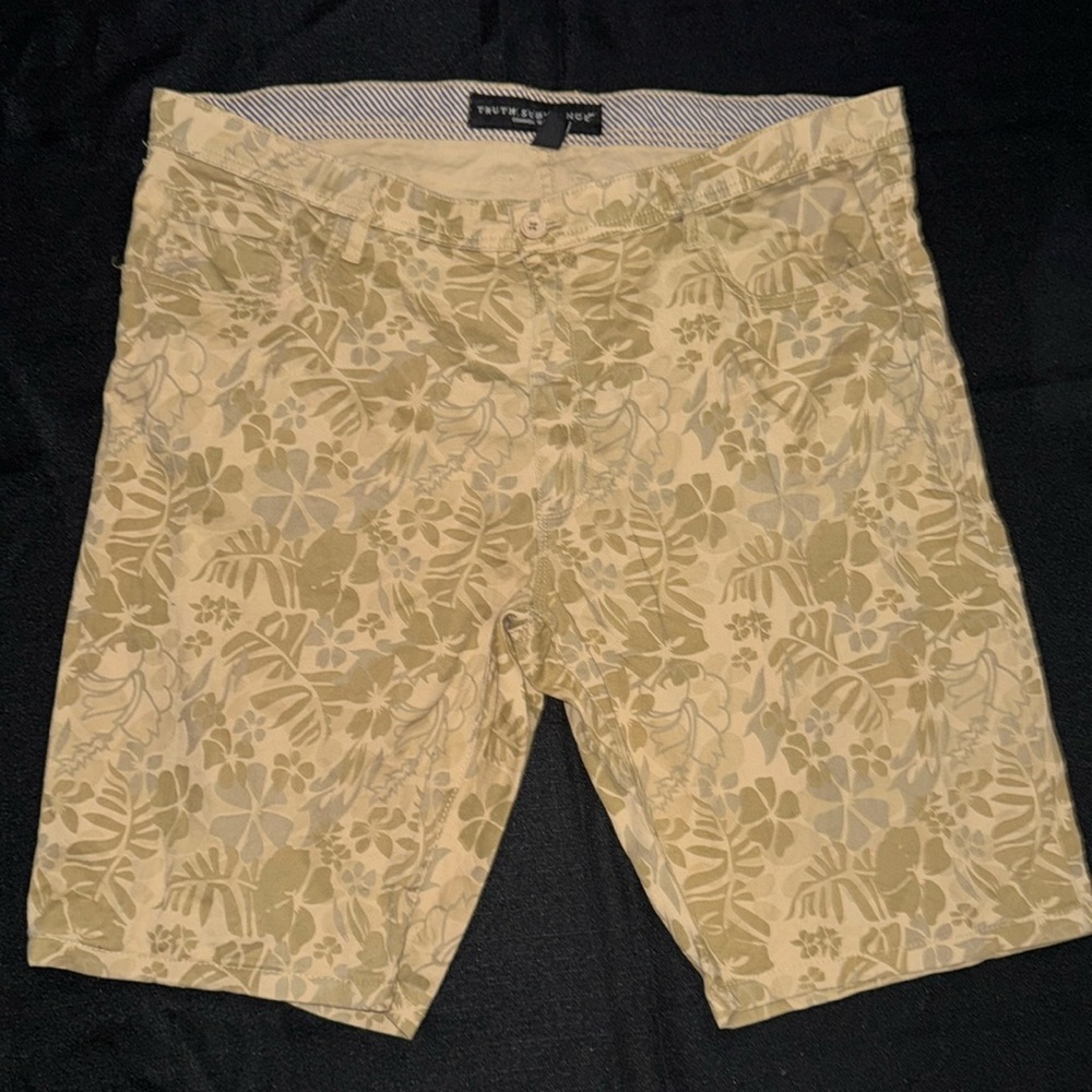 Mens Hawaiian Print Shorts